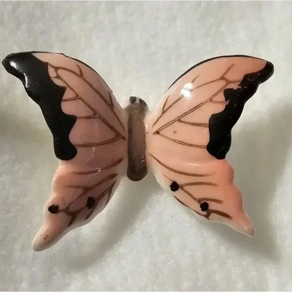 Vintage Hand Painted Japan Porcelain Butterfly Pins Pink, Lavender Pin Picks - Picture 6 of 10